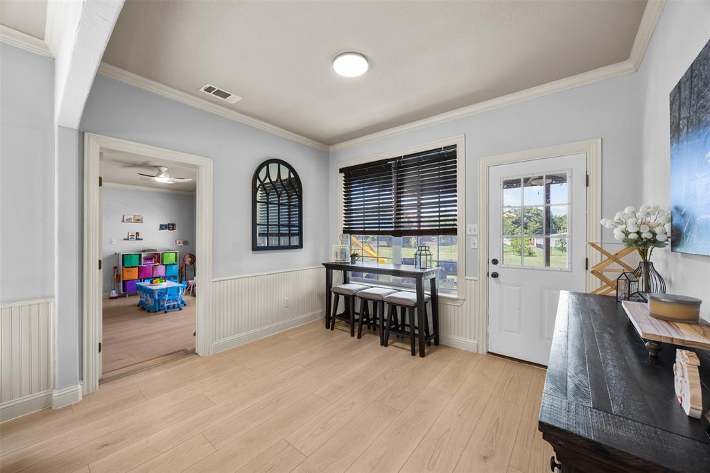 3175 Collins Road Burleson, TX 76028 - Photo 17 of 40