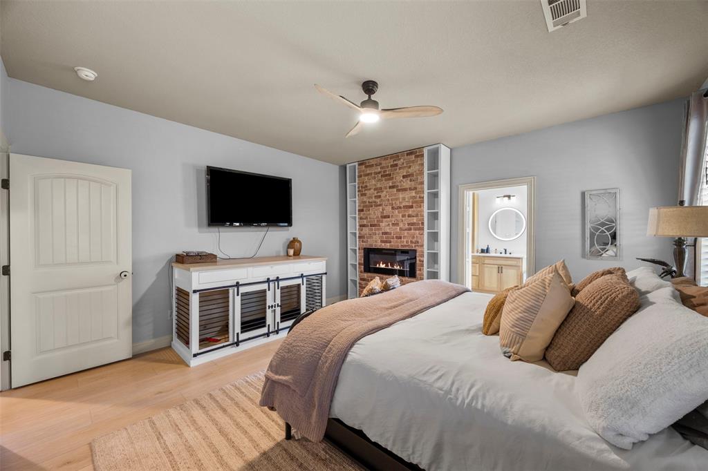 3175 Collins Road Burleson, TX 76028 - Photo 20 of 40