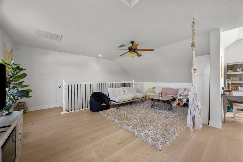 3175 Collins Road Burleson, TX 76028 - Photo 37 of 40