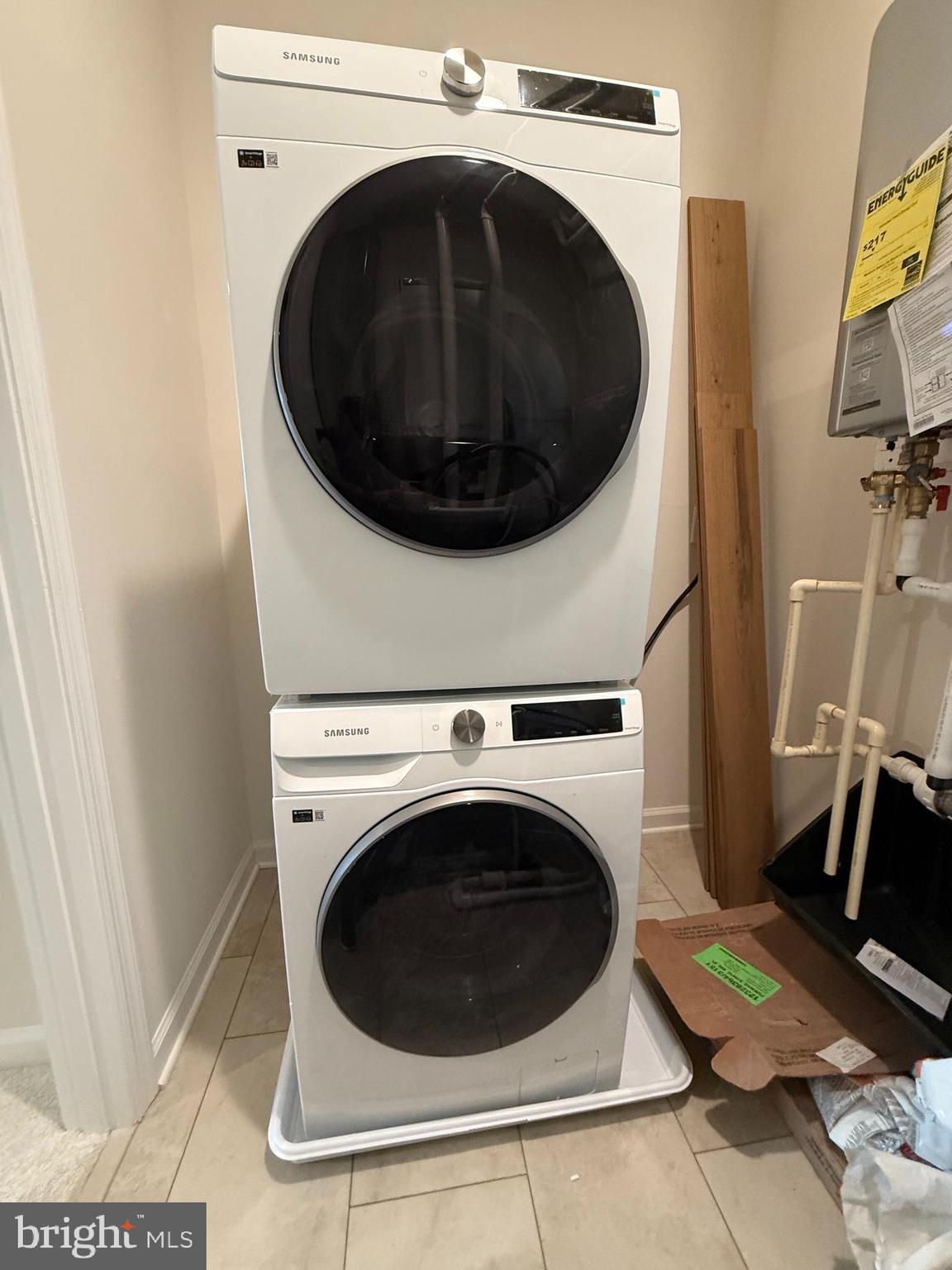 603 Parker Boulevard Princeton Junction, NJ 08540 - Photo 7 of 7 a utility room with dryer and washer