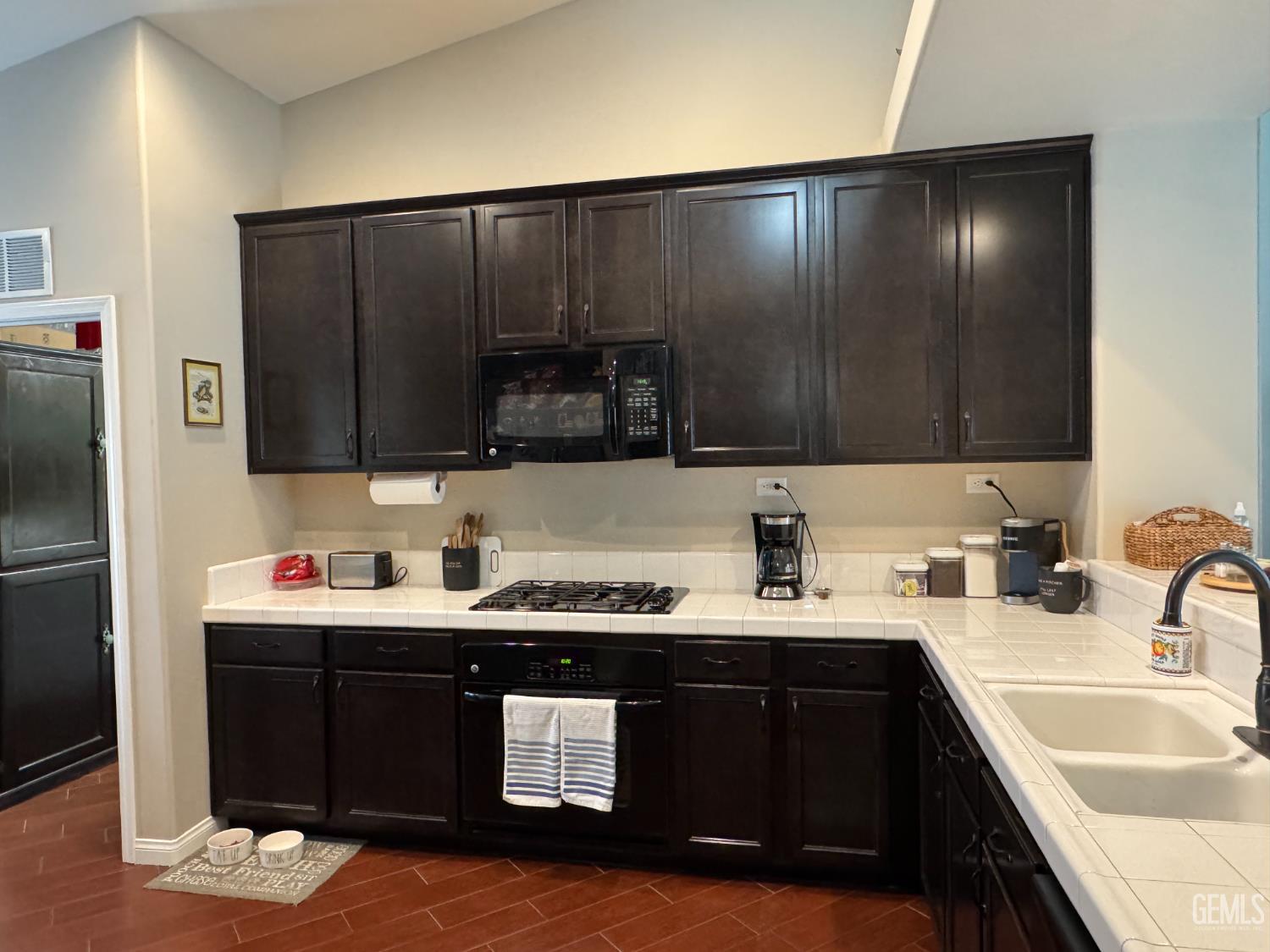 Undisclosed Address Bakersfield, CA 93312 - Photo 22 of 56