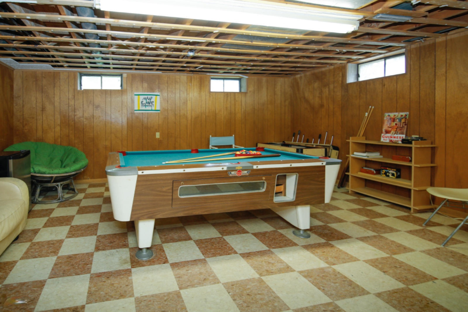 916 Short Road Kalamazoo, MI 49008 - Photo 21 of 26 916 Short Rd-121