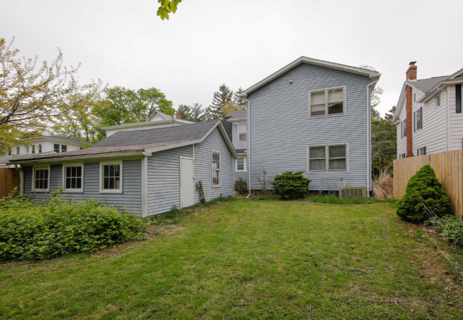 916 Short Road Kalamazoo, MI 49008 - Photo 26 of 26 916 Short Rd-126