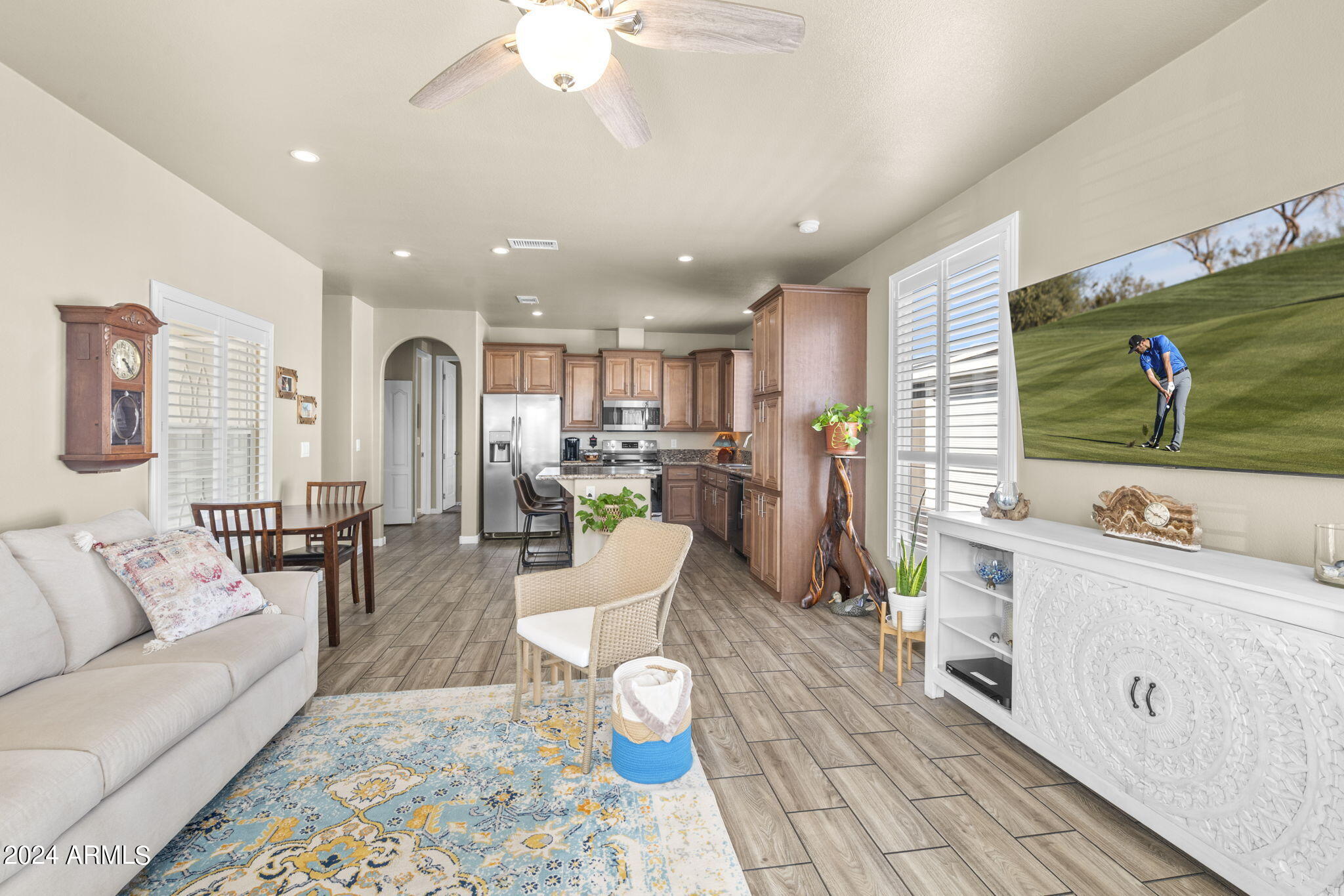 650 North Hawes Road, Unit 3522 Mesa, AZ 85207 - Photo 4 of 18 Living Room