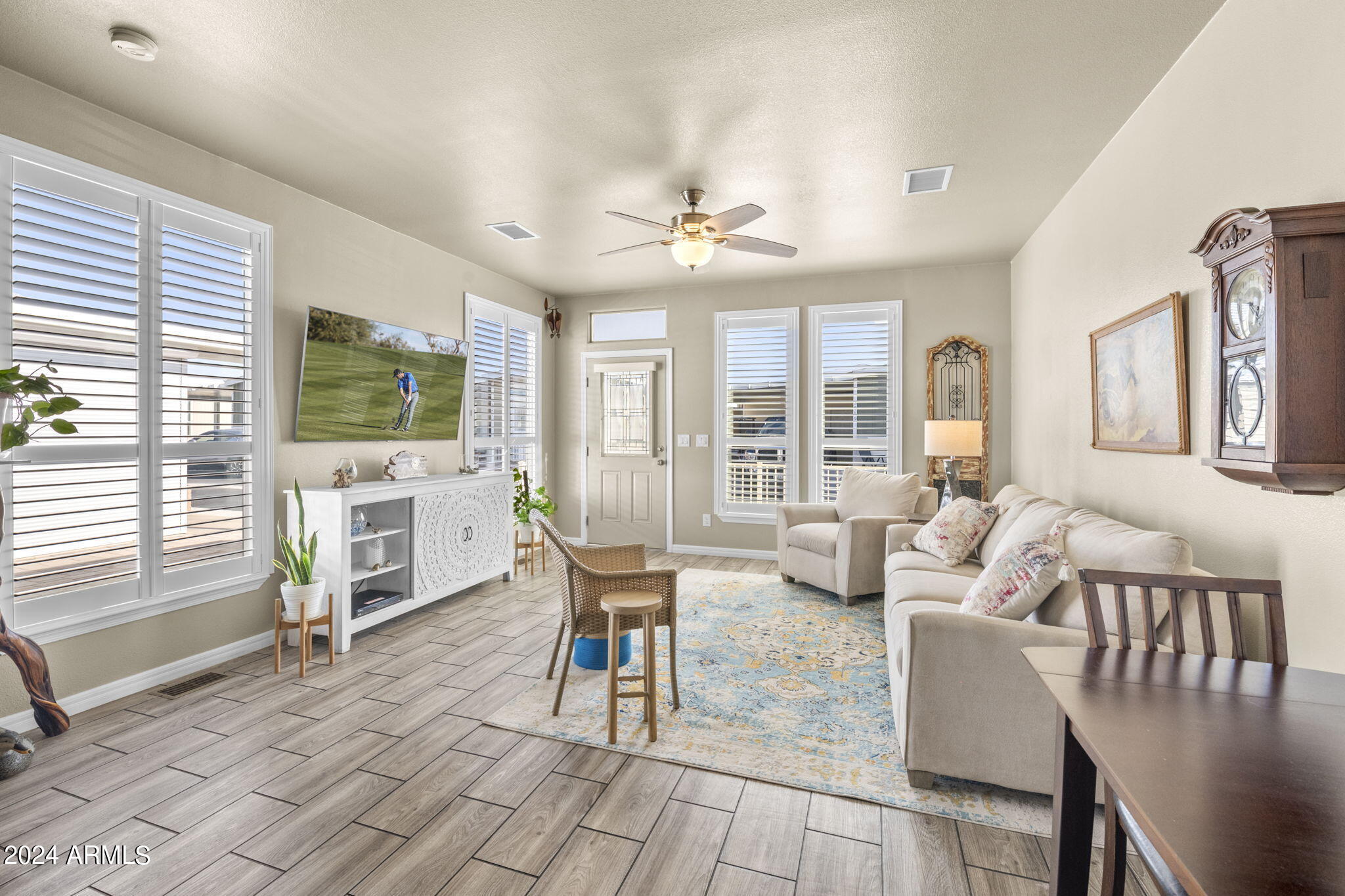 650 North Hawes Road, Unit 3522 Mesa, AZ 85207 - Photo 6 of 18 Living Room
