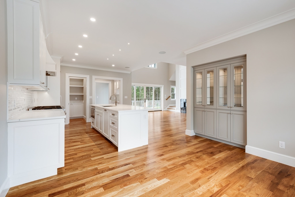 27 Rocky Rdg Road Dedham, MA 02026 - Photo 10 of 39 Gallery Image 10