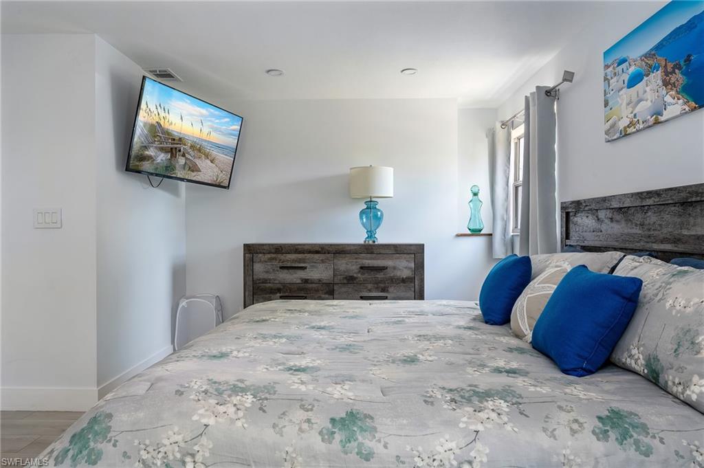 1140 Rainbow Drive Naples, FL 34104 - Photo 16 of 46