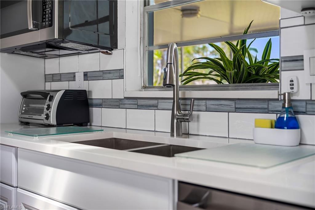 1140 Rainbow Drive Naples, FL 34104 - Photo 40 of 46