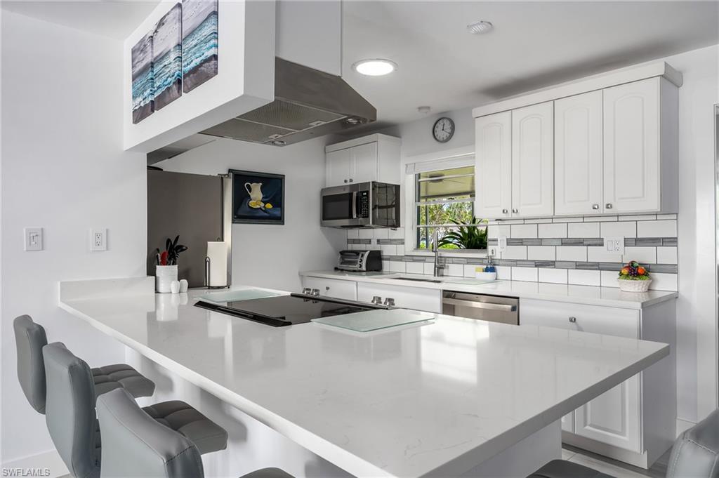 1140 Rainbow Drive Naples, FL 34104 - Photo 9 of 46