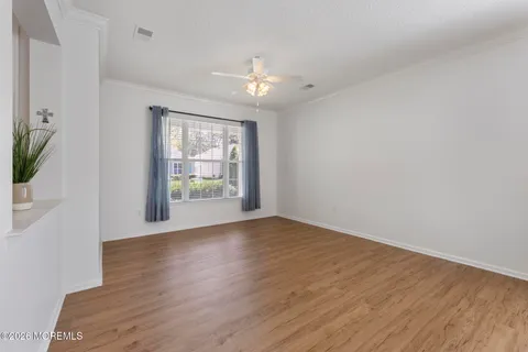 $429,000 | 18 Amberwinds Court, Lakewood, NJ 08701
