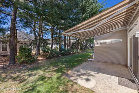 $429,000 | 18 Amberwinds Court, Lakewood, NJ 08701