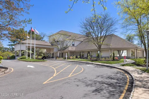 $429,000 | 18 Amberwinds Court, Lakewood, NJ 08701
