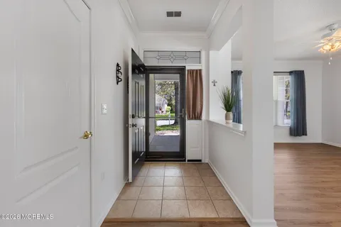 $429,000 | 18 Amberwinds Court, Lakewood, NJ 08701