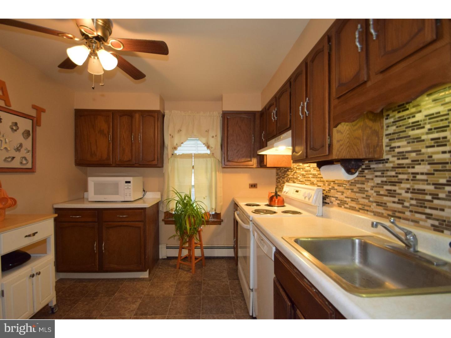 319 Nutt Road Phoenixville, PA 19460 - Photo 9 of 24 Kitchen