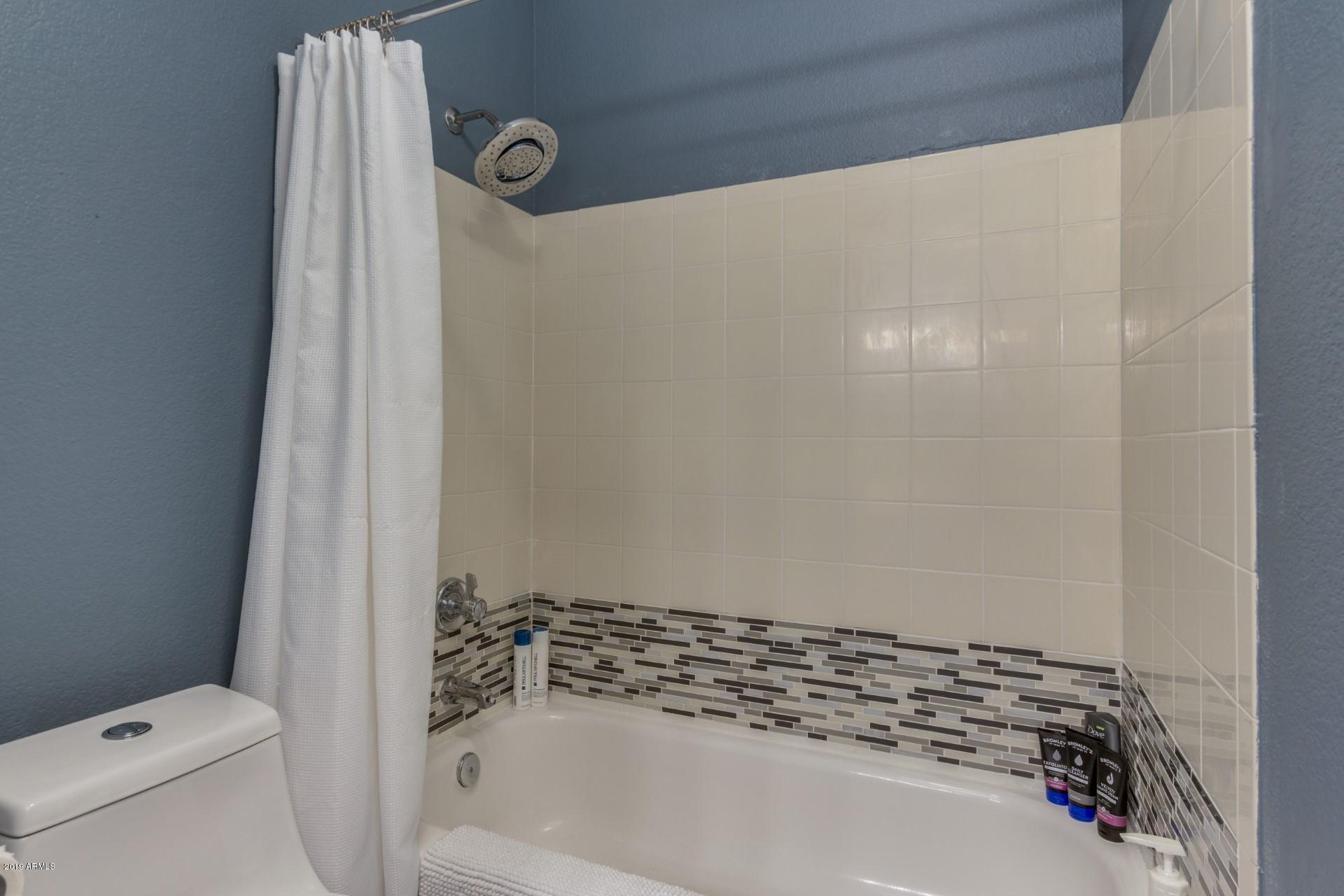 1825 West Ray Road, Unit 2001 Chandler, AZ 85224 - Photo 24 of 44 Master Bath