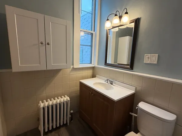 $3,900 | 628 East 3rd Street, Unit 2, Boston, MA 02127