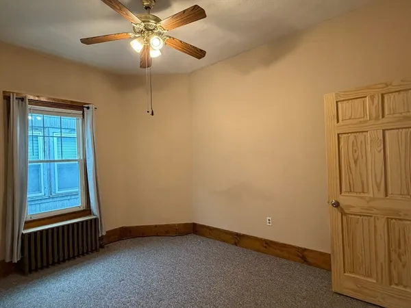 $3,900 | 628 East 3rd Street, Unit 2, Boston, MA 02127