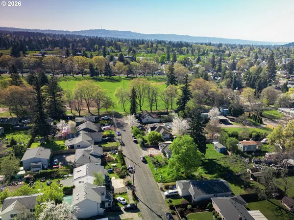 $310,000 | 10257 Southeast Raymond Street, Portland, OR 97266