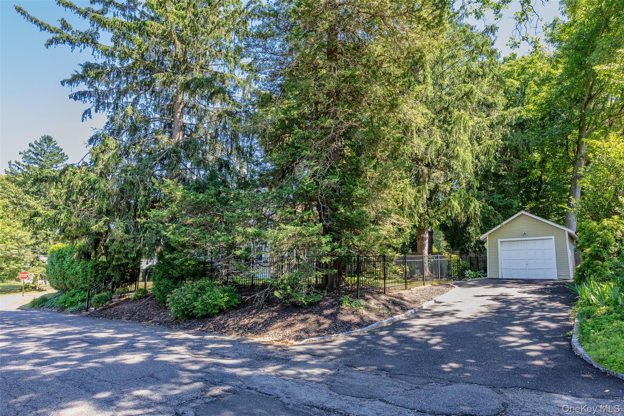 217 Soundview Road Huntington, NY 11743 - Photo 41 of 50