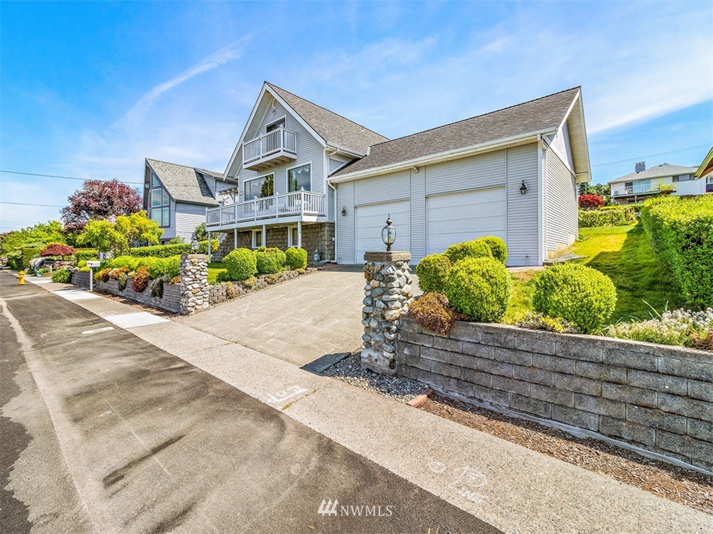 804 Renton Avenue South Renton, WA 98057 - Photo 1 of 20