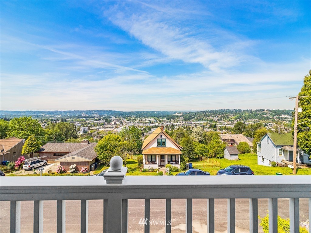 804 Renton Avenue South Renton, WA 98057 - Photo 2 of 20