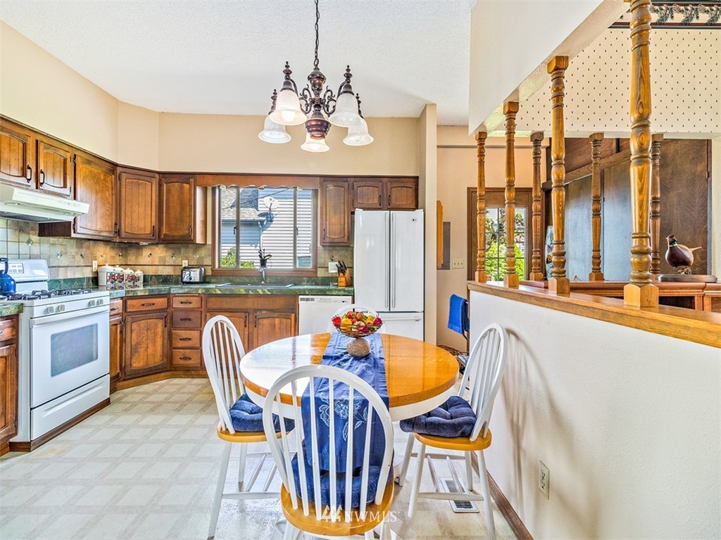 804 Renton Avenue South Renton, WA 98057 - Photo 8 of 20