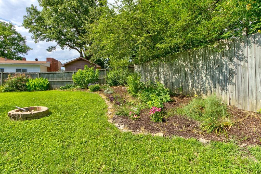 968 Wilbec Road Memphis, TN 38117 - Photo 6 of 29