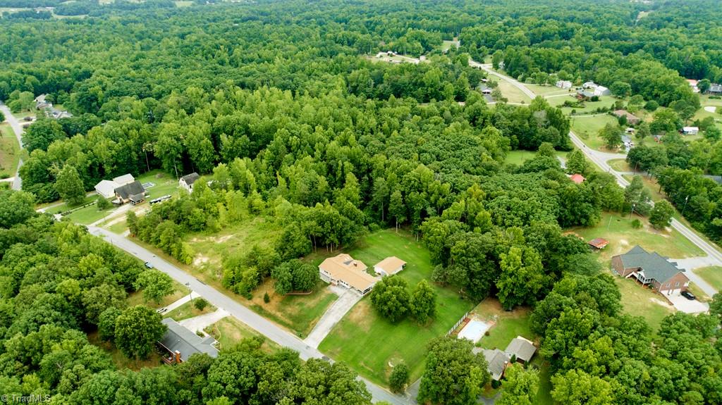 294 Bowers Road Thomasville, NC 27360 - Photo 1 of 5 Gallery Image 1