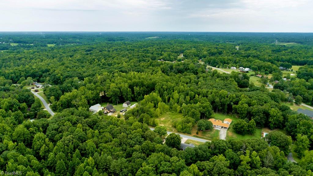 294 Bowers Road Thomasville, NC 27360 - Photo 2 of 5 Gallery Image 2