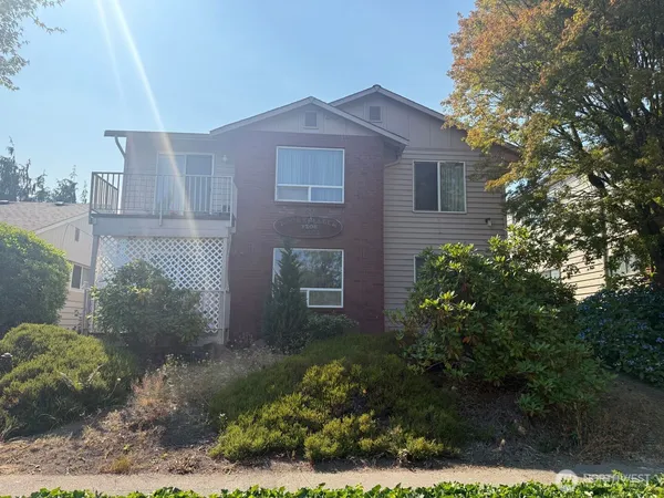 $1,750 | 3208 Rockefeller Avenue, Unit A, Everett, WA 98201