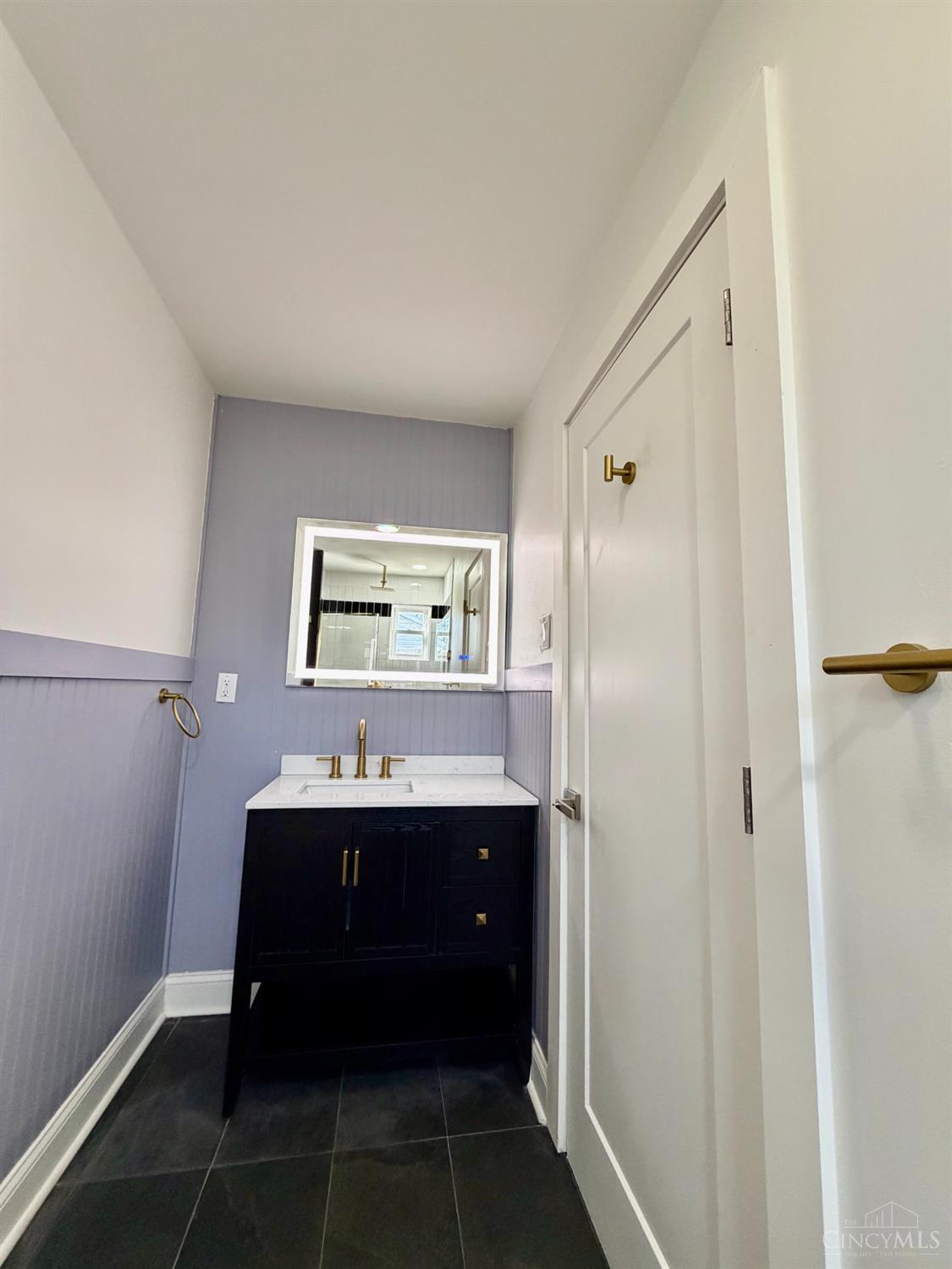 1038 Davis Road Hamilton, OH 45013 - Photo 25 of 42
