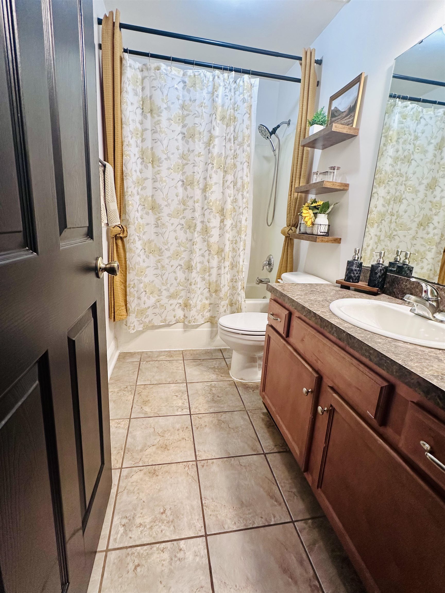 4214 Ridge Haven Road Tallahassee, FL 32305 - Photo 3 of 18