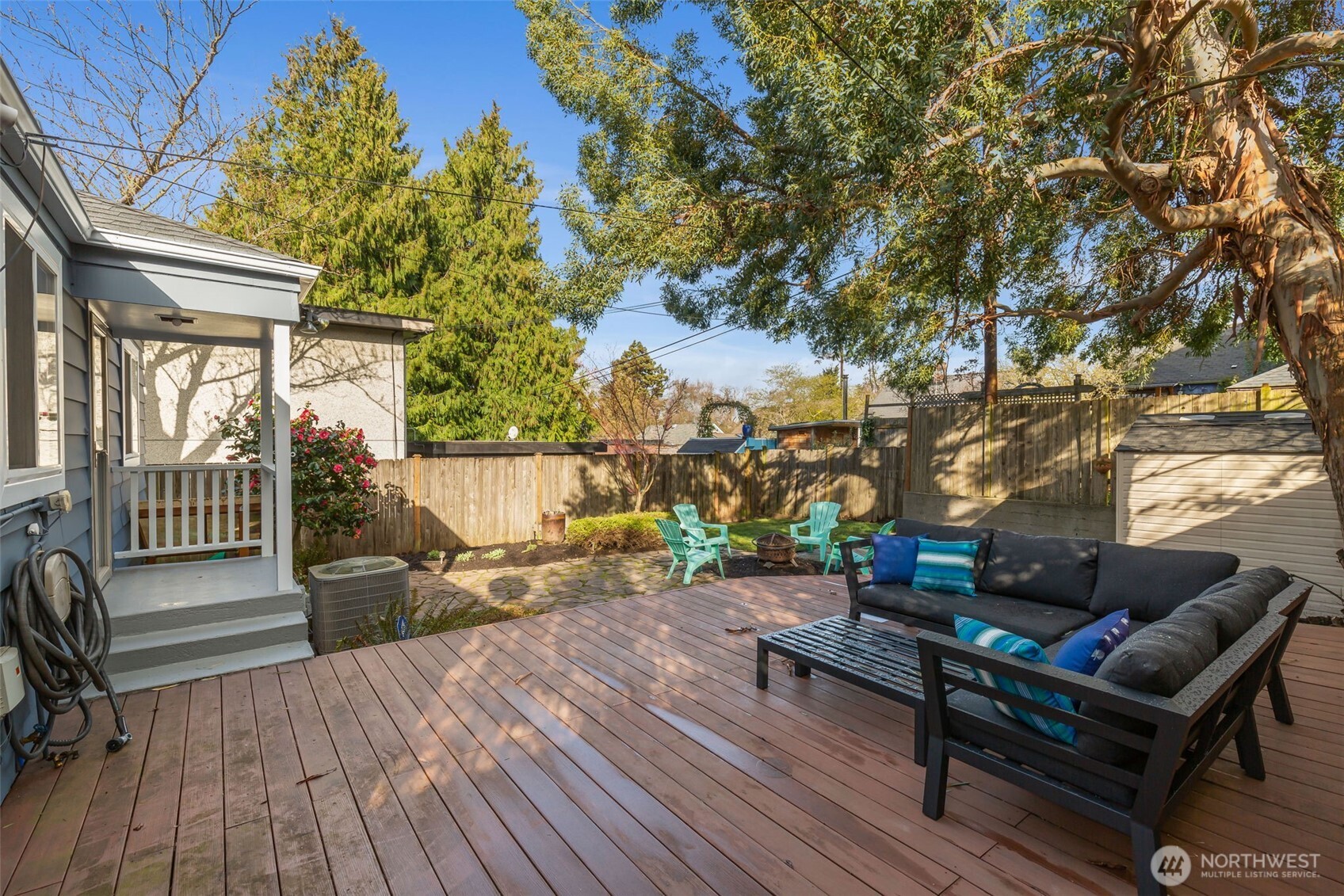 336 Northwest 46th Street Seattle, WA 98107 - Photo 11 of 31