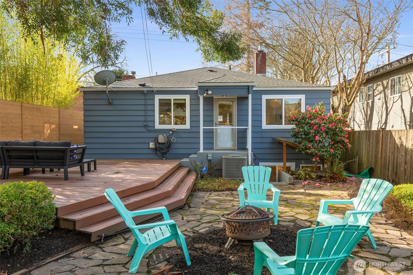 336 Northwest 46th Street Seattle, WA 98107 - Photo 12 of 31