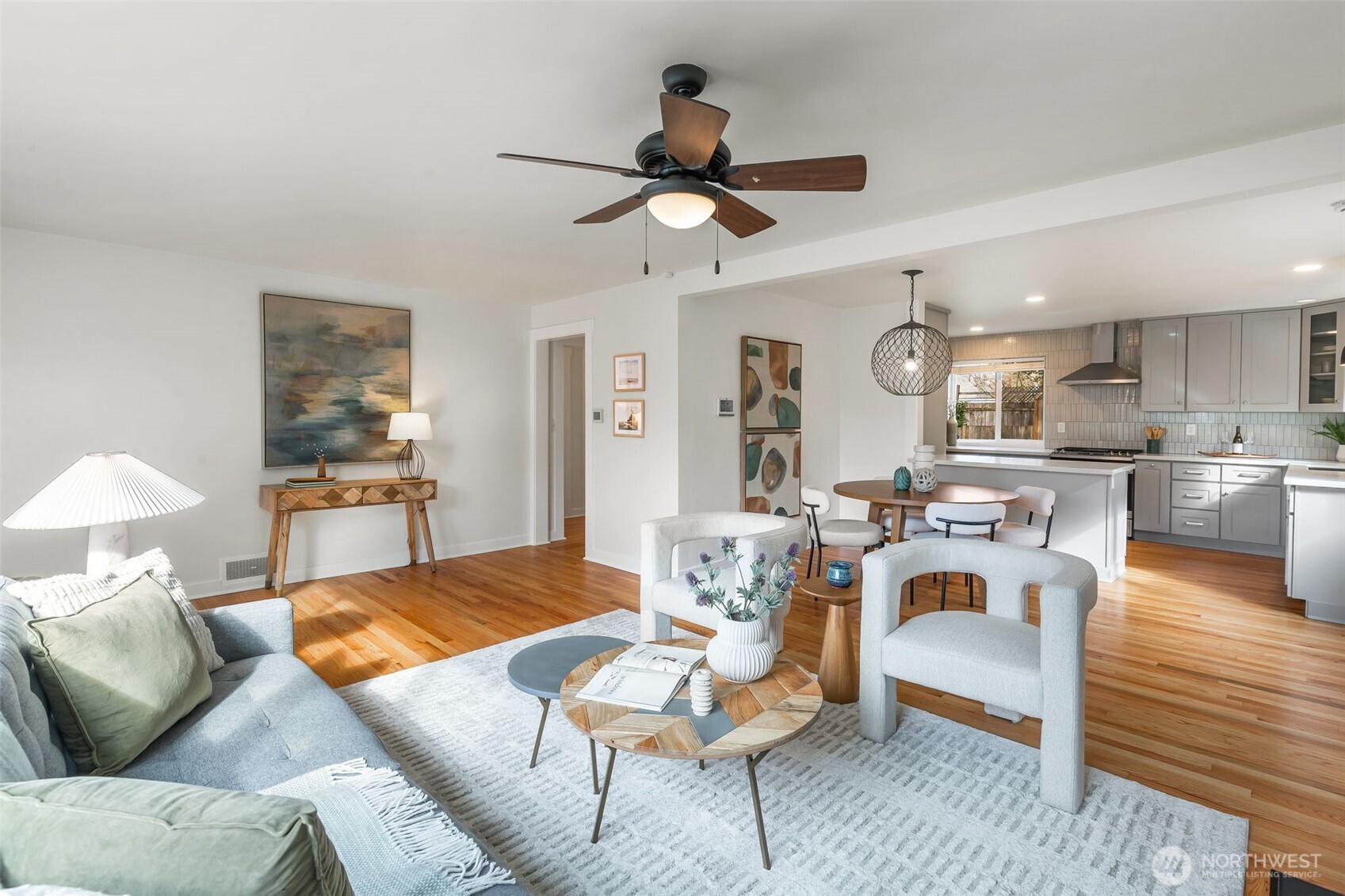 336 Northwest 46th Street Seattle, WA 98107 - Photo 4 of 31