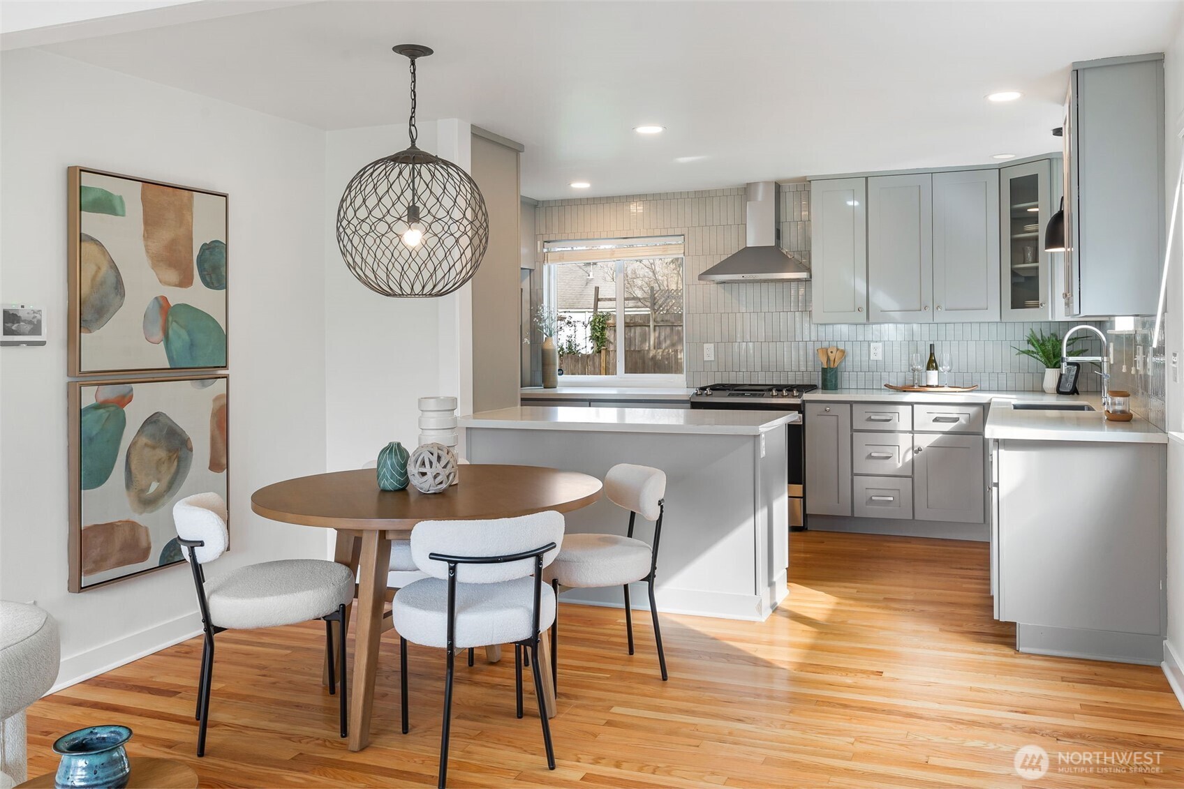 336 Northwest 46th Street Seattle, WA 98107 - Photo 7 of 31