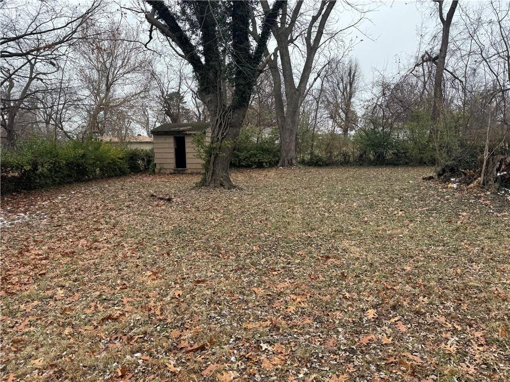 7204 Raytown Road Raytown, MO 64133 - Photo 22 of 23