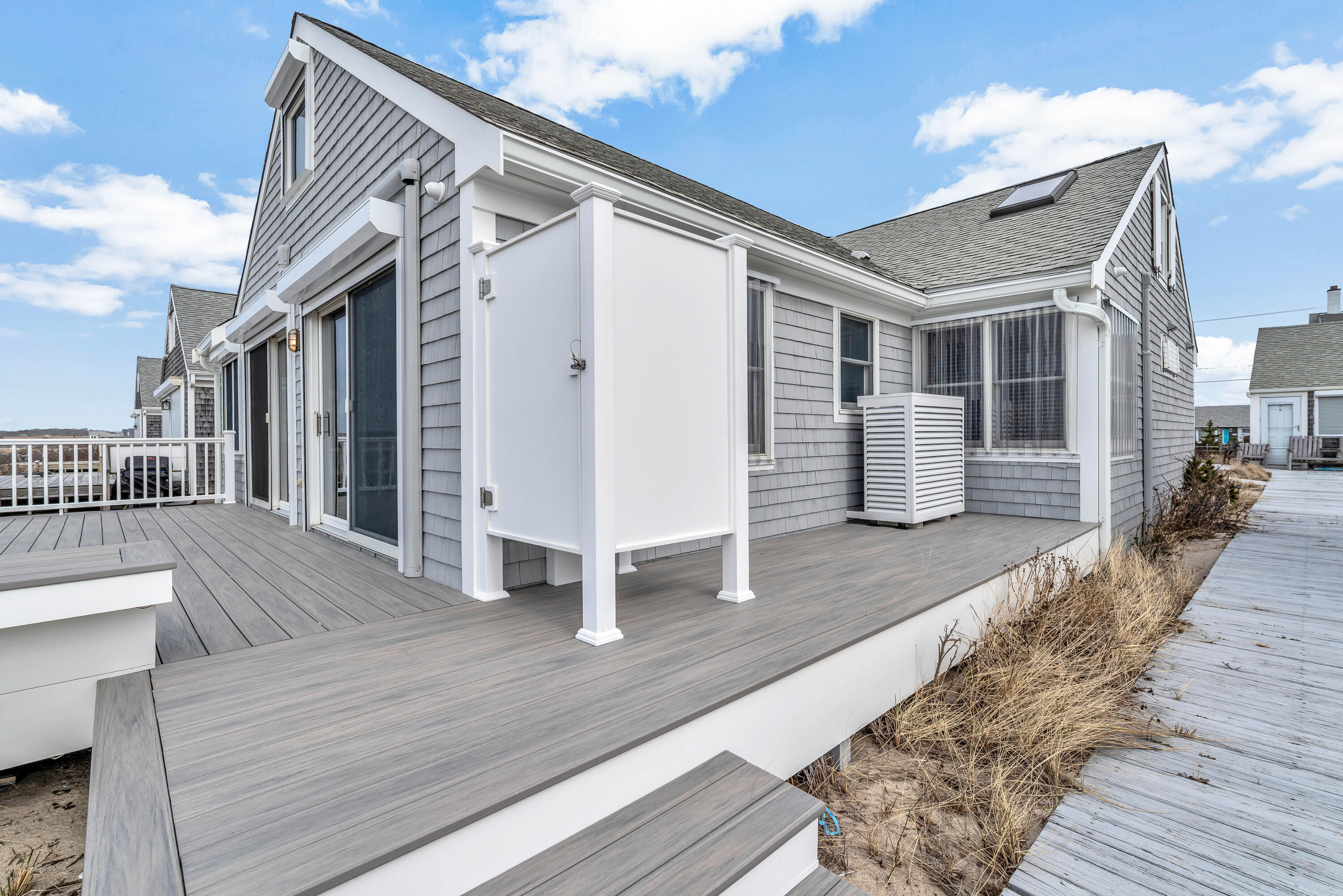 596 Shore Road, Unit 2 Truro, MA 02666 - Photo 11 of 48 09-IMGP7208