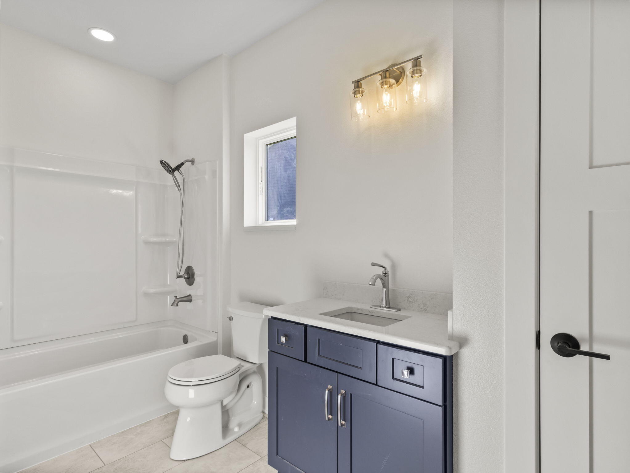 W151N11847 Mistletoe Road Germantown, WI 53022 - Photo 34 of 42 Bath 2