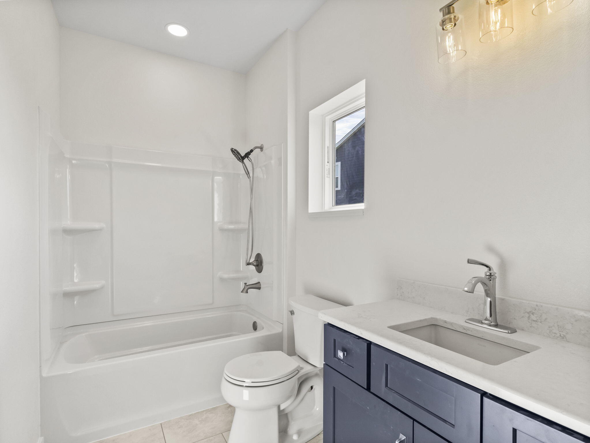 W151N11847 Mistletoe Road Germantown, WI 53022 - Photo 35 of 42 Bath 2