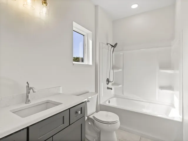 $899,900 | W151N11847 Mistletoe Road, Germantown, WI 53022