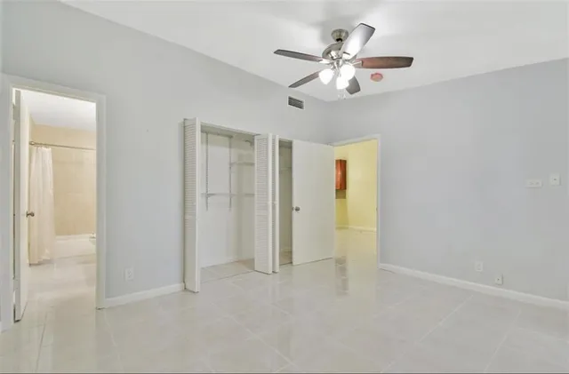 $369,900 | 5544 Lakewood Circle East, Unit E, Pompano Beach, FL 33063