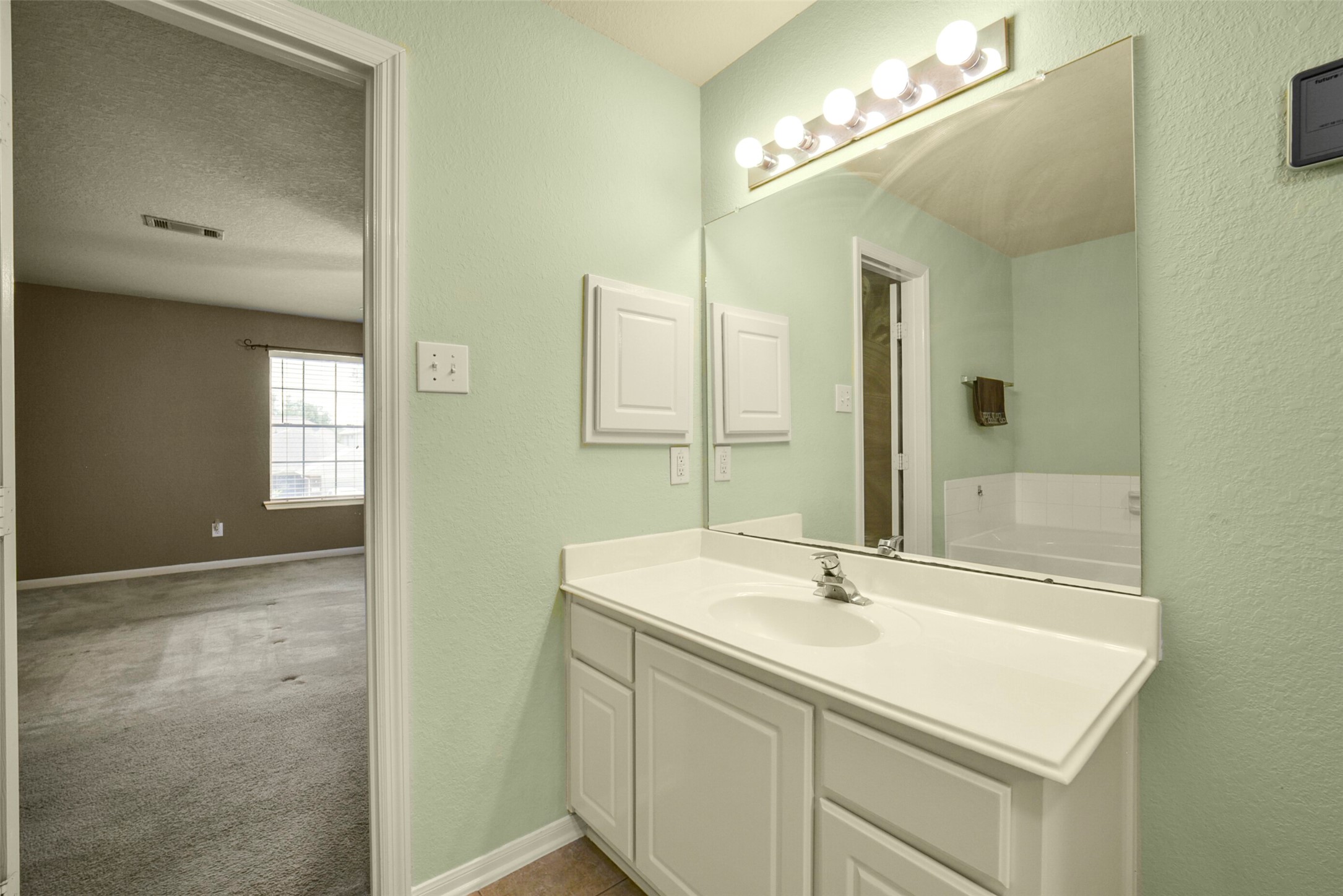 3222 Crestbridge Lane Spring, TX 77388 - Photo 10 of 20 Primary Bathroom