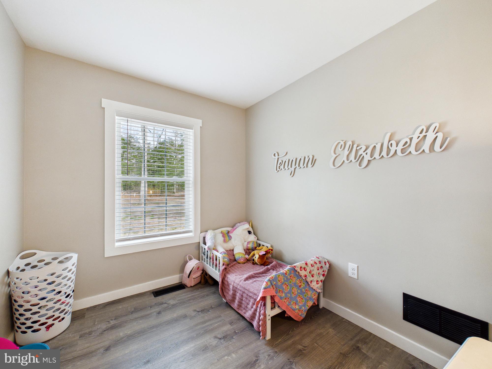 25095 Trunk Line Road Henderson, MD 21640 - Photo 15 of 39 Charming children's nook with warmth.