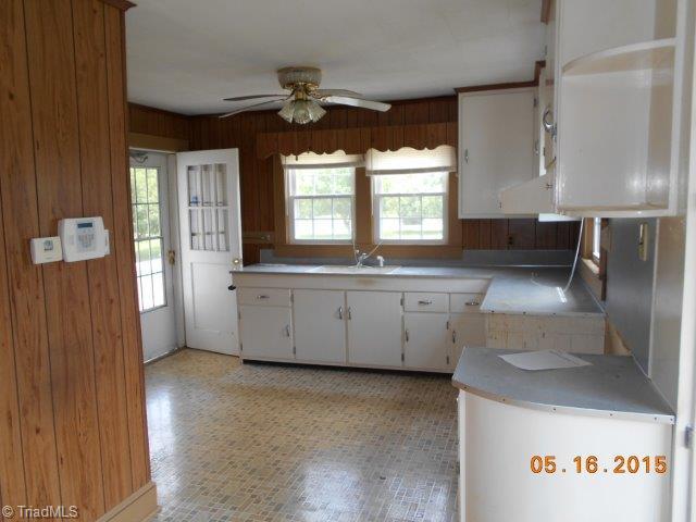 301 Bud Sink Road Lexington, NC 27295 - Photo 12 of 21 Gallery Image 12