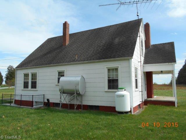 301 Bud Sink Road Lexington, NC 27295 - Photo 5 of 21 Gallery Image 5