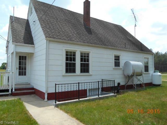 301 Bud Sink Road Lexington, NC 27295 - Photo 6 of 21 Gallery Image 6