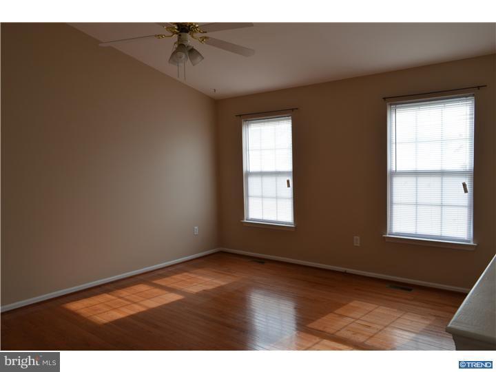 39 Birchgrove Road Newark, DE 19702 - Photo 2 of 17 Gallery Image 2