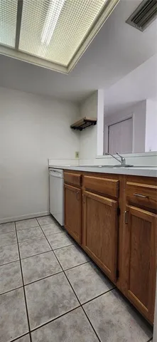 $1,495 | 5734 Southwest 8th Place, Gainesville, FL 32607