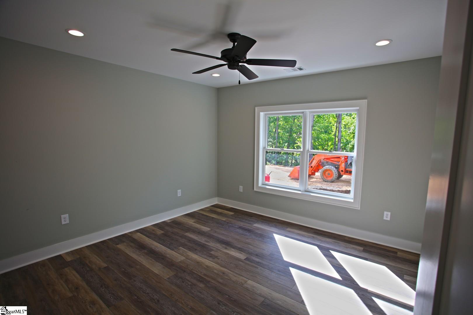 915 Four Views Court Seneca, SC 29672 - Photo 18 of 36 Gallery Image 18